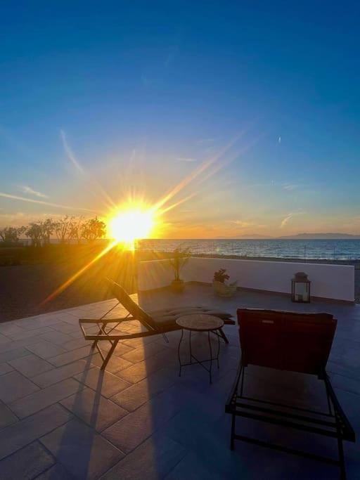 Lambou Beach Sunset Soroni Exterior foto